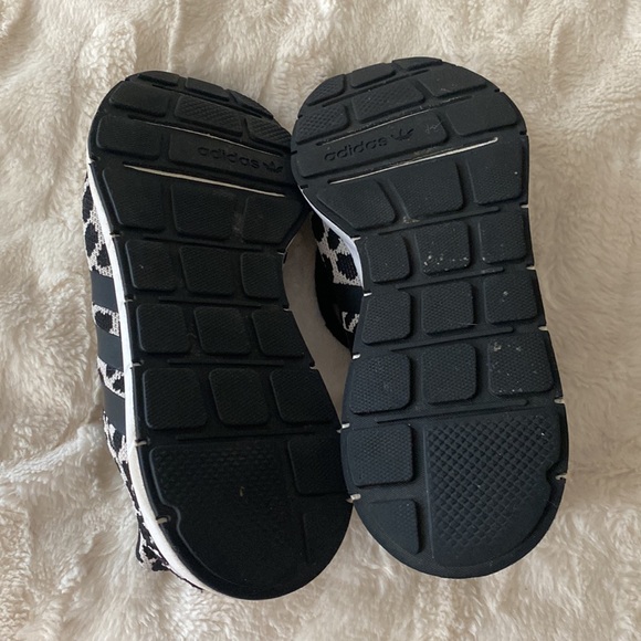 ADIDAS LEOPARD SNEAKERS - Picture 4 of 5